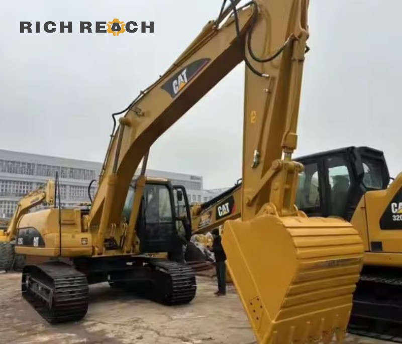 Bucket attachment of a 2021 Caterpillar 325C excavator, 500 hours, $30,800